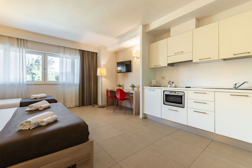 Executive Triple Room (single use)