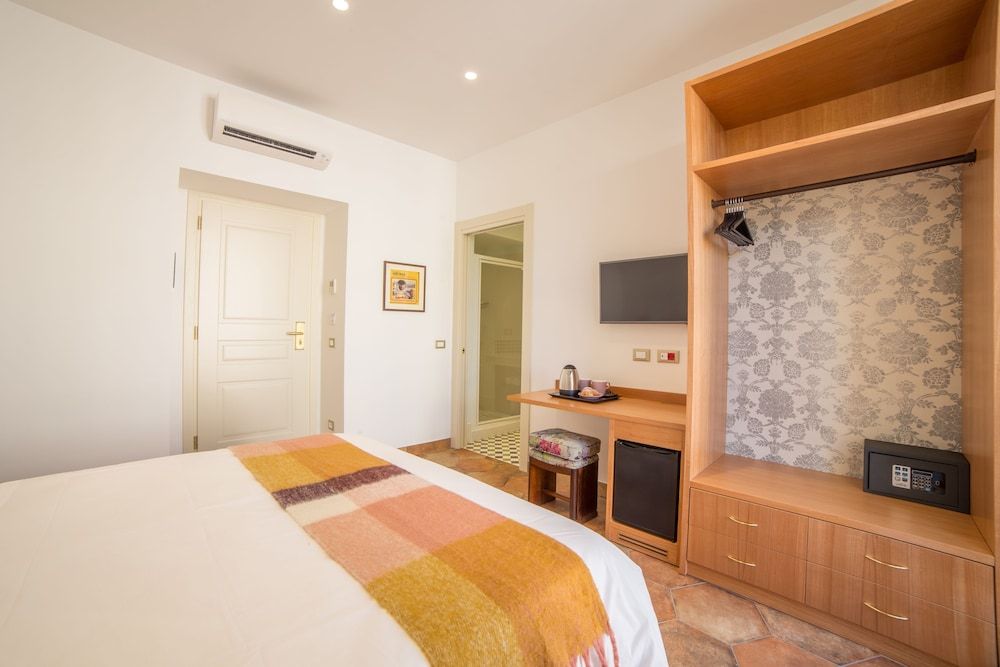 Residenza Il Campanile Superior Double Room 8