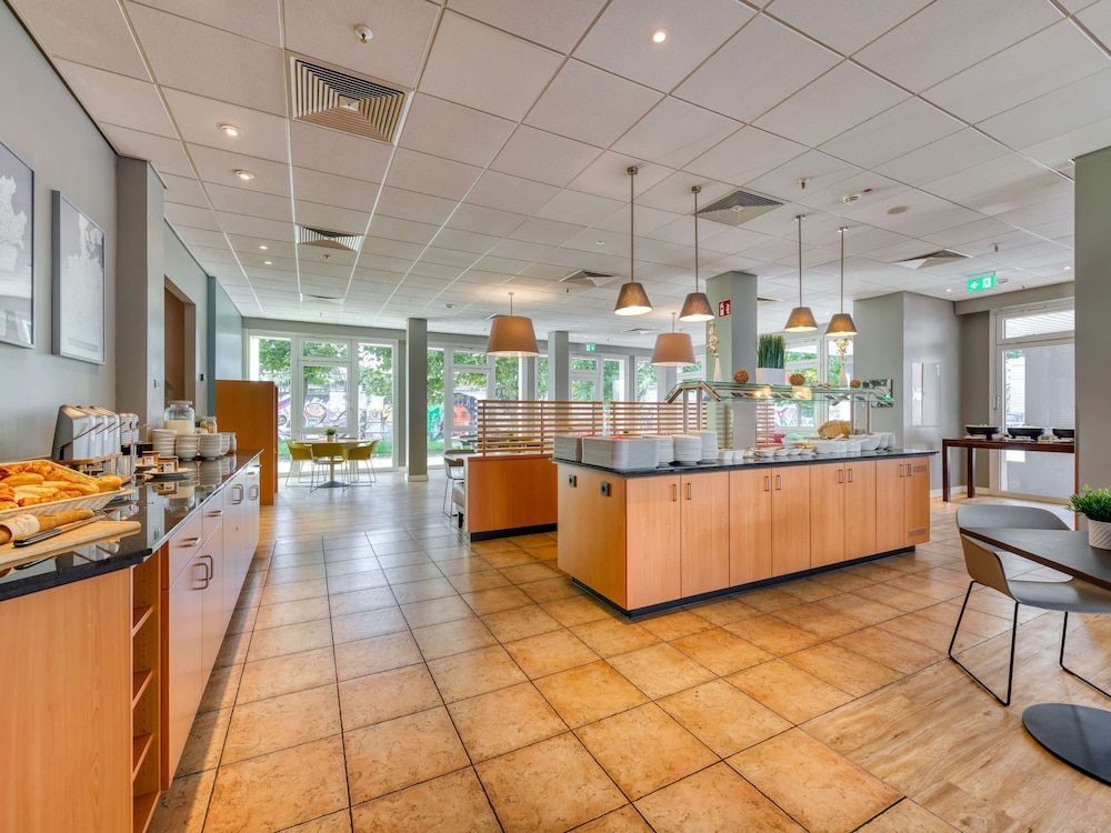 undefined ibis Frankfurt Messe West 10