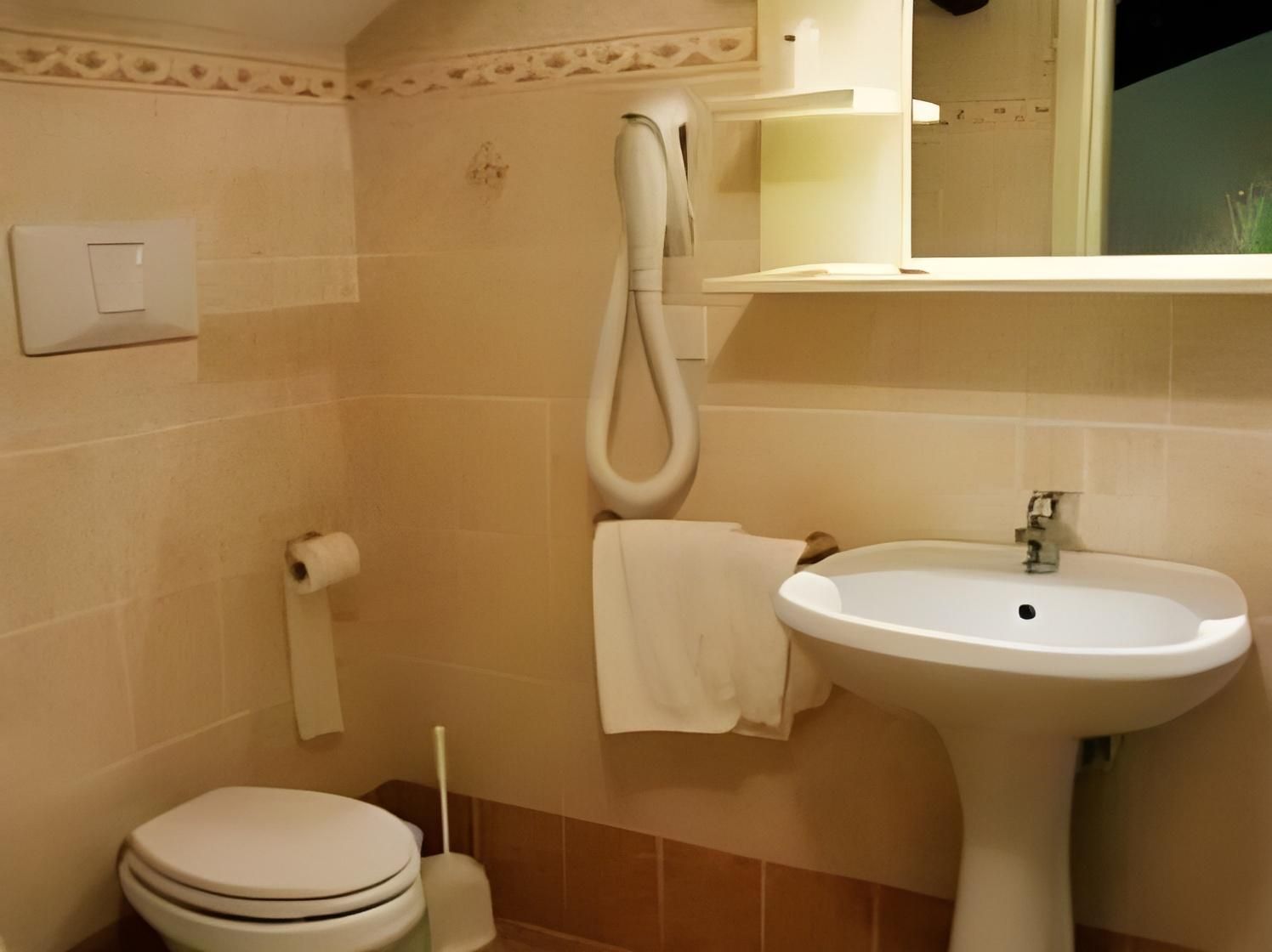 Double Room with Four Poster Bed