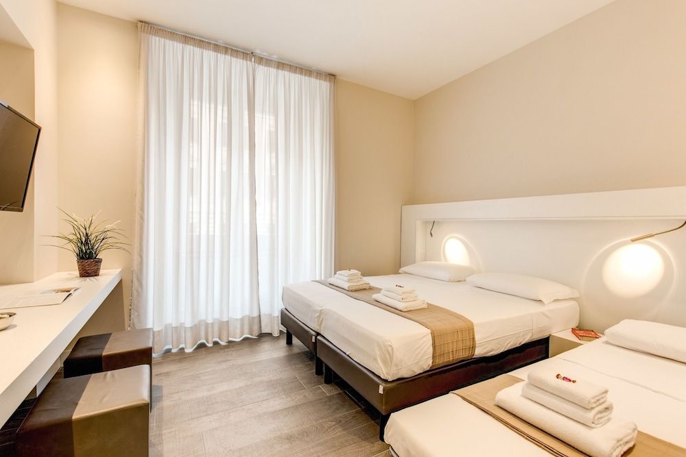 undefined Ecce Roma Suites 7