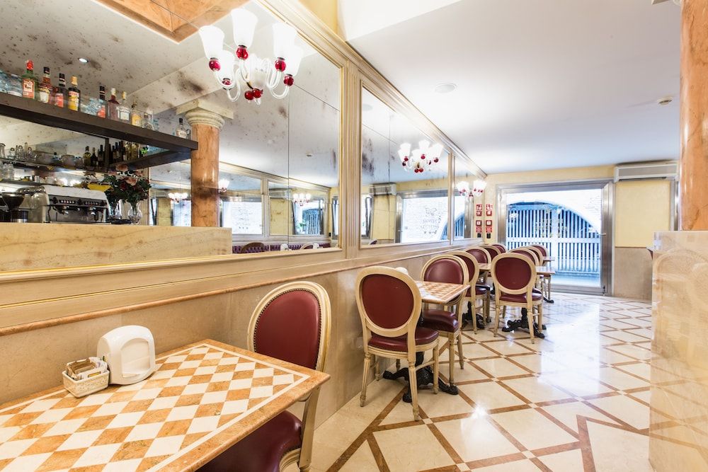 undefined Hotel Alcyone 9