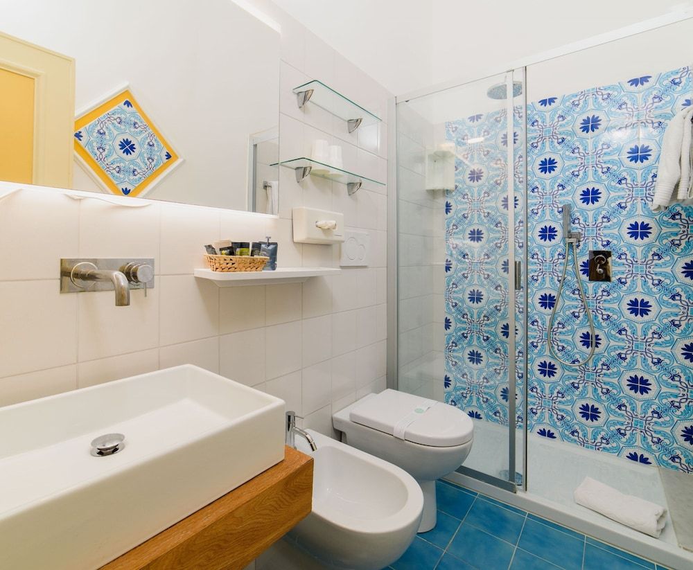 Hotel La Bussola Double or Twin Room, Partial Sea View 10