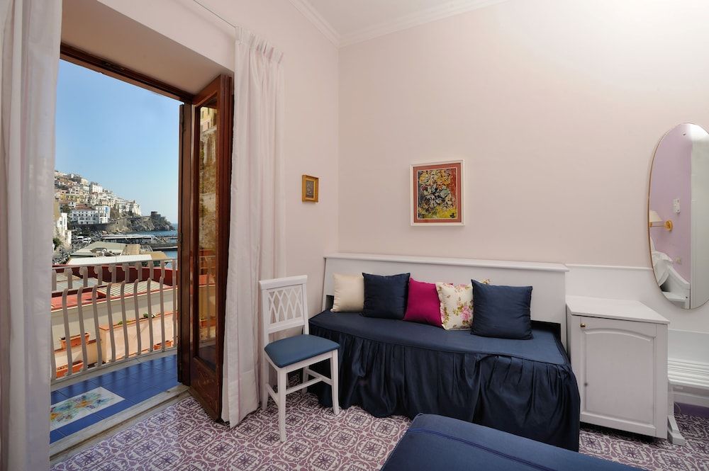 Hotel La Bussola Double or Twin Room, Partial Sea View 13