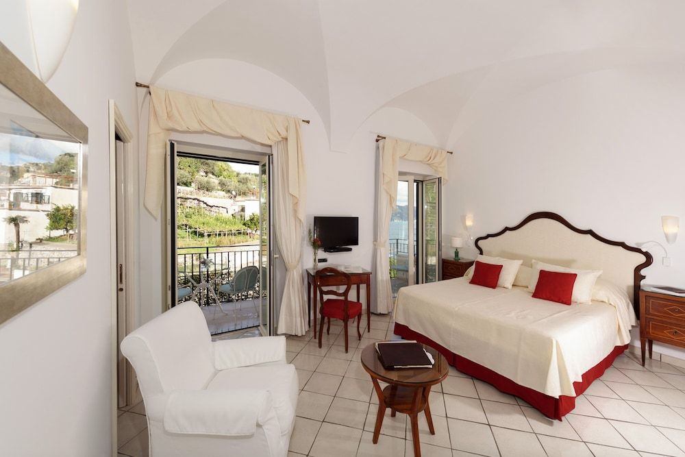 Santa Caterina Room, Partial Sea View 4