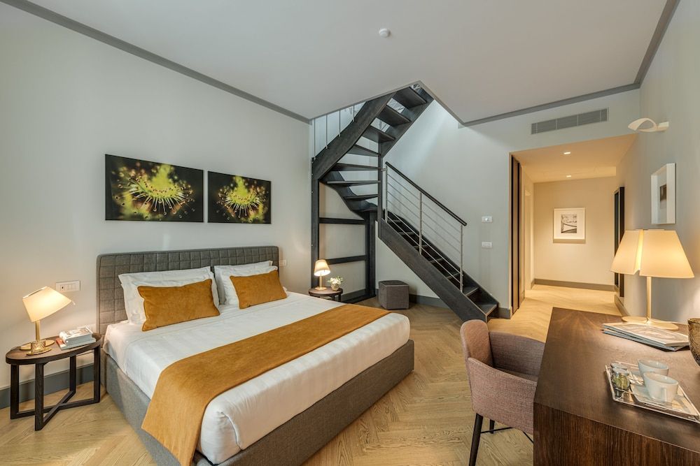 Palazzo Dipinto Junior Suite 5