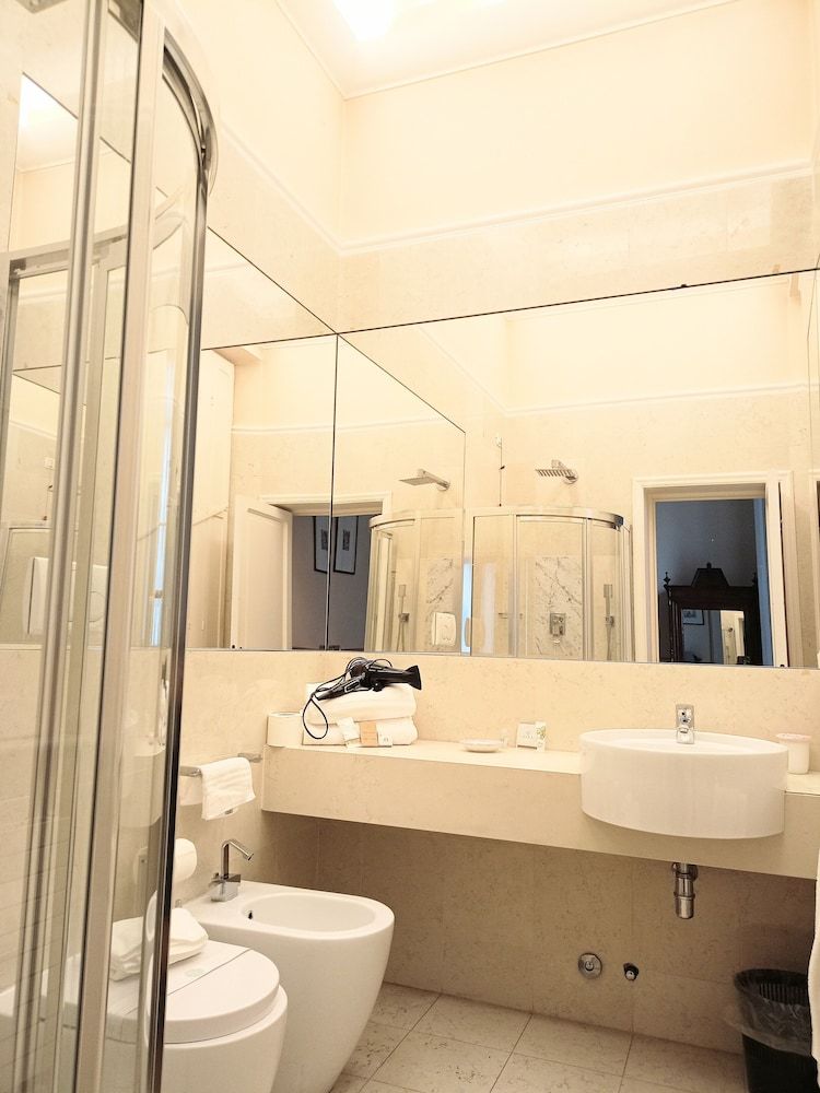 Standard Twin Room, 2 Twin Beds, Park View