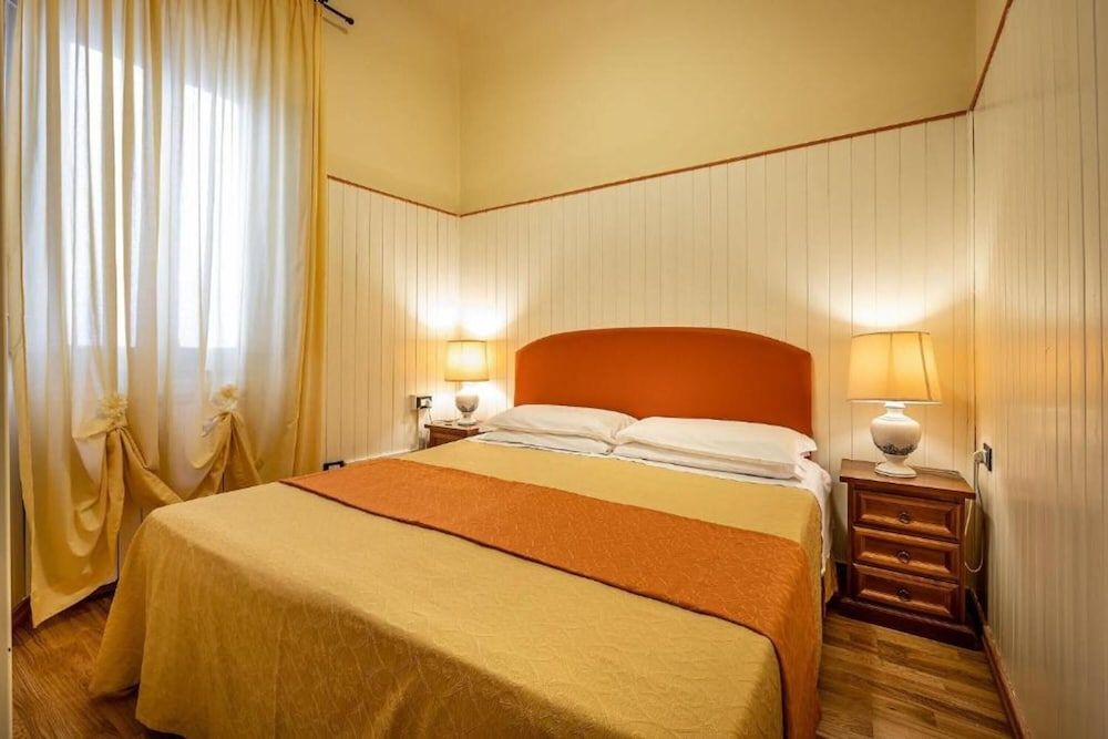 Hotel Villani Basic Double Room 6