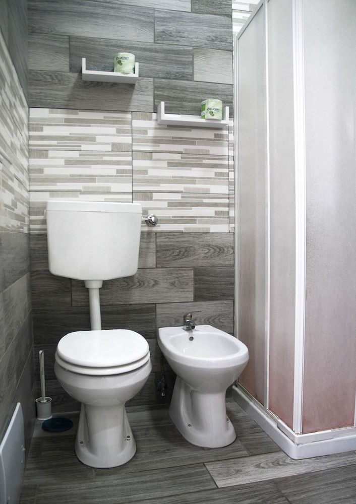 B&B Viva Napoli Standard Double Room, 1 Queen Bed 3