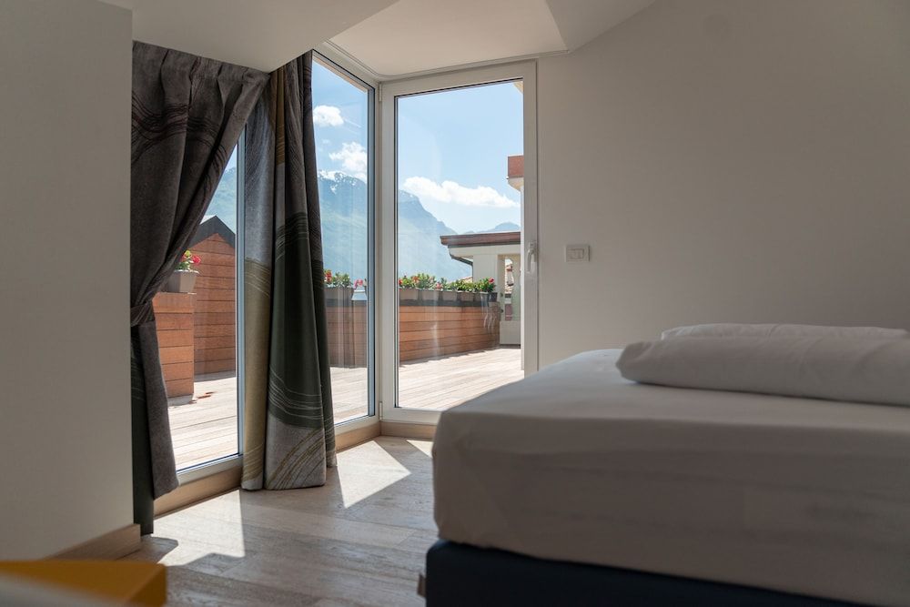 Suite queen con terrazza, LEEL