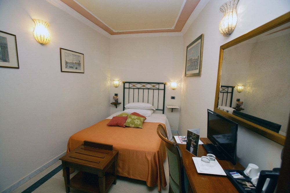 undefined Hotel Domus Florentiae 5
