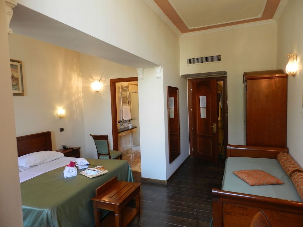 undefined Hotel Domus Florentiae 4