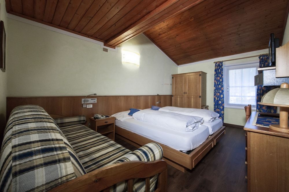 Classic Double or Twin Room