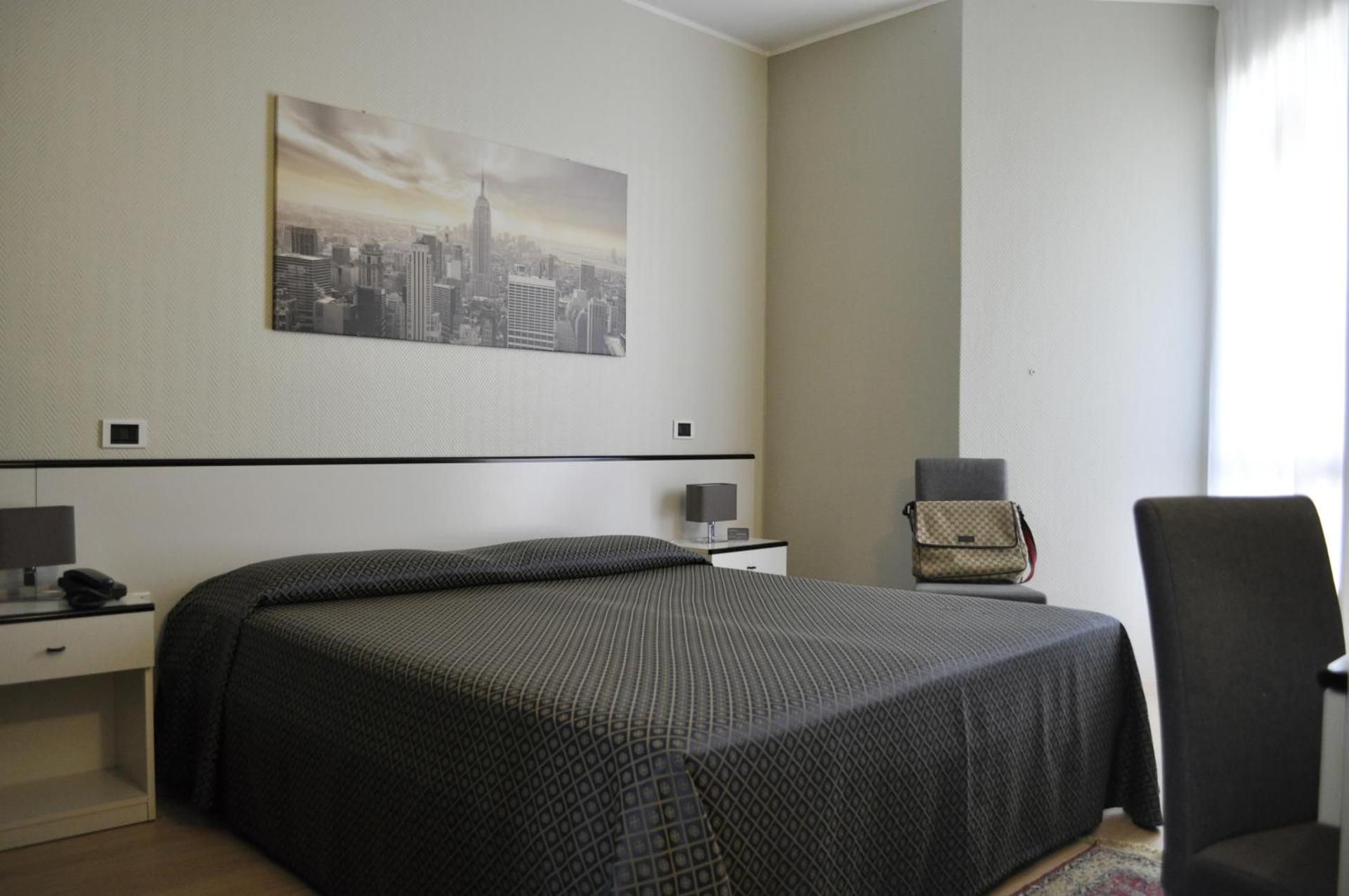 Hotel Est Quadruple Room 4