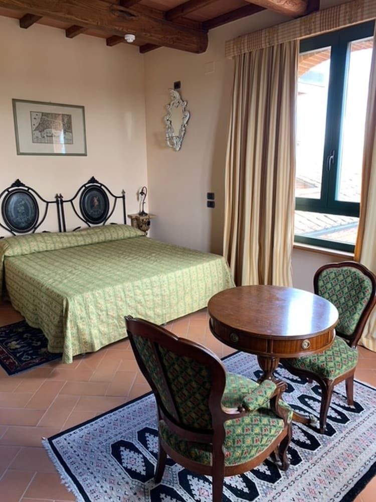 Locanda Poggioleone Deluxe Double Room 14