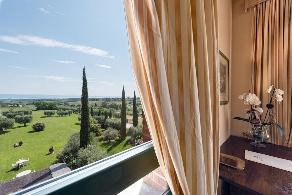 Locanda Poggioleone Deluxe Double Room 4