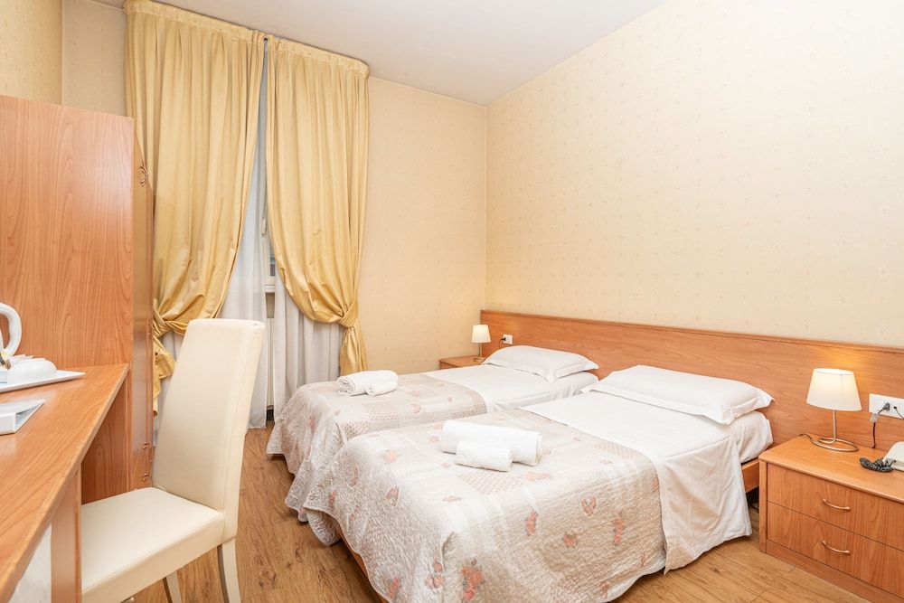 Hotel Donatello Double or Twin Room 3