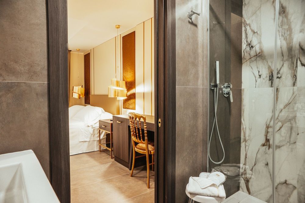 Hotel Palace Classic Double or Twin Room 7