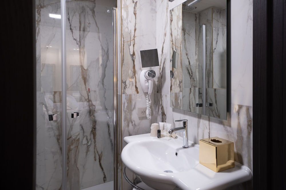 Hotel Palace Classic Double or Twin Room 9