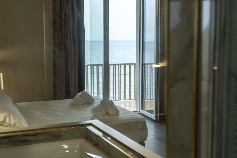 Hotel Palace Royal Room 11