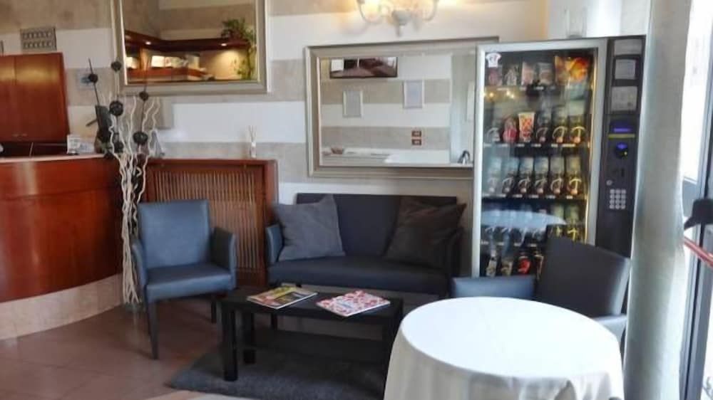 undefined Hotel Marte 8