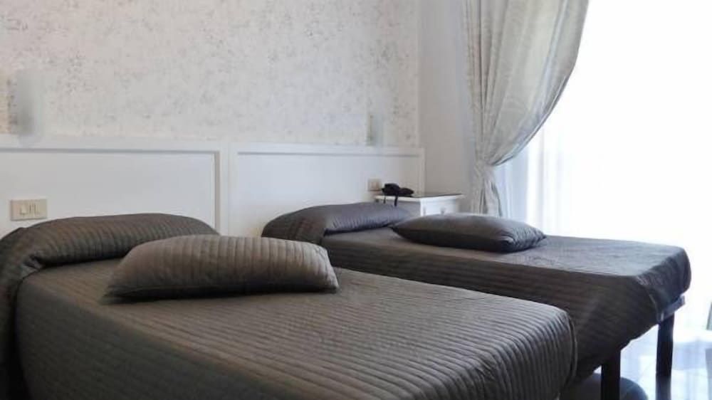 undefined Hotel Marte 2