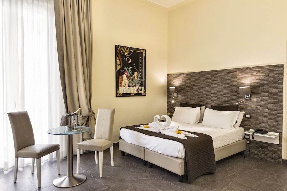 undefined Art Resort Piazza Carita 3