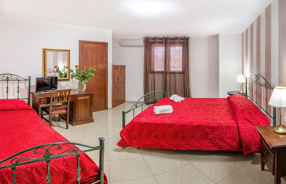 Garibaldi Relais Twin Room, 2 Twin Beds 4