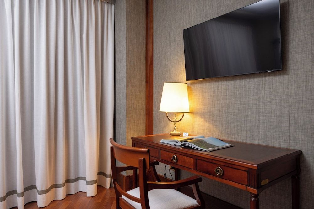 Grand Hotel Duca D'Este Senior Suite, 1 Queen Bed 7