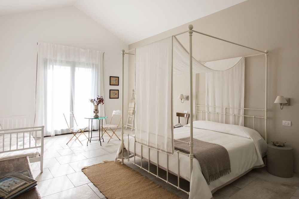 Masseria Fontana di Vite Deluxe Room 3