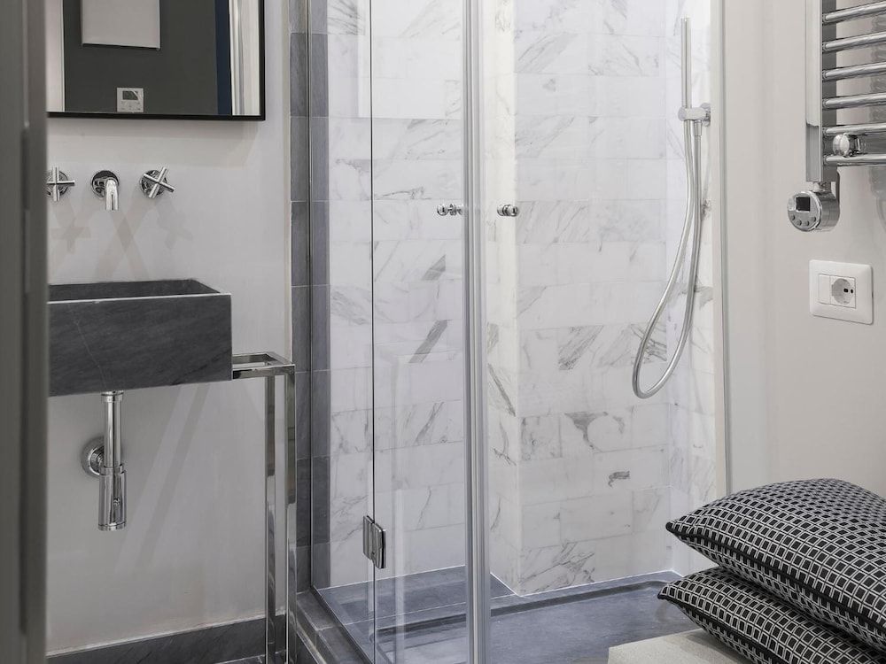 undefined Tornabuoni Place 5