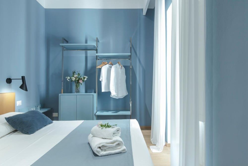 undefined Tornabuoni Place 6