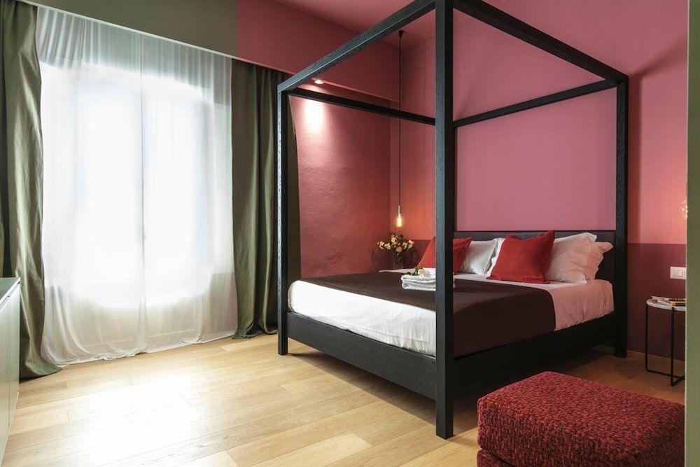 undefined Tornabuoni Place 9