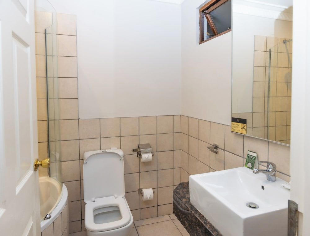 Premier Splendid Inn Pinetown Deluxe Room, 2 Twin Beds 4