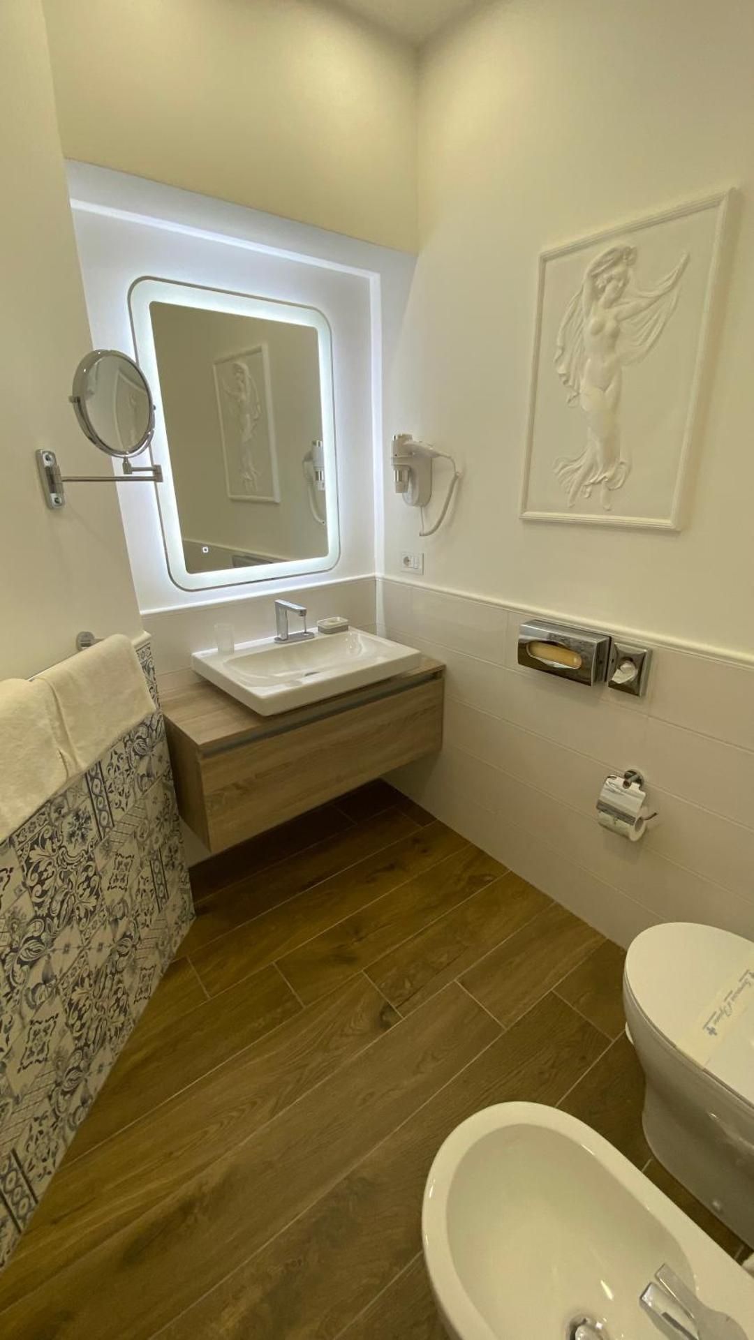 Suite with Pool View