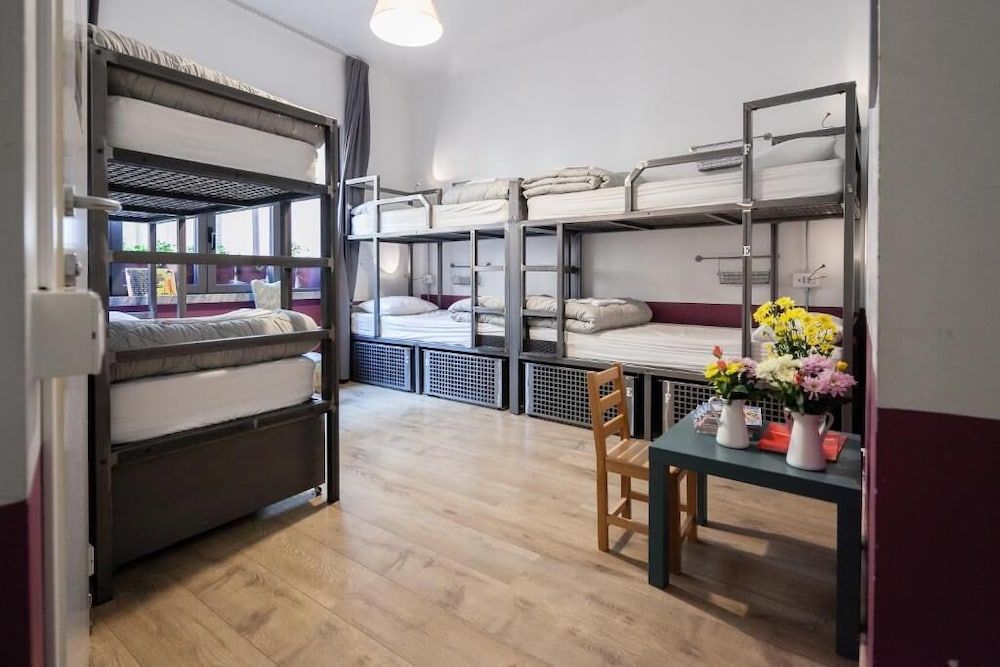Shared Dormitory, Mixed Dorm, Ensuite (6 people)