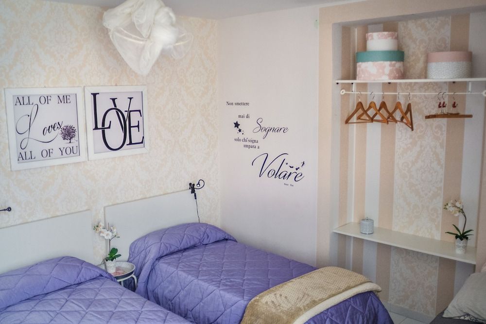 B&B Cuore di Napoli Deluxe Triple Room, Balcony, City View 2