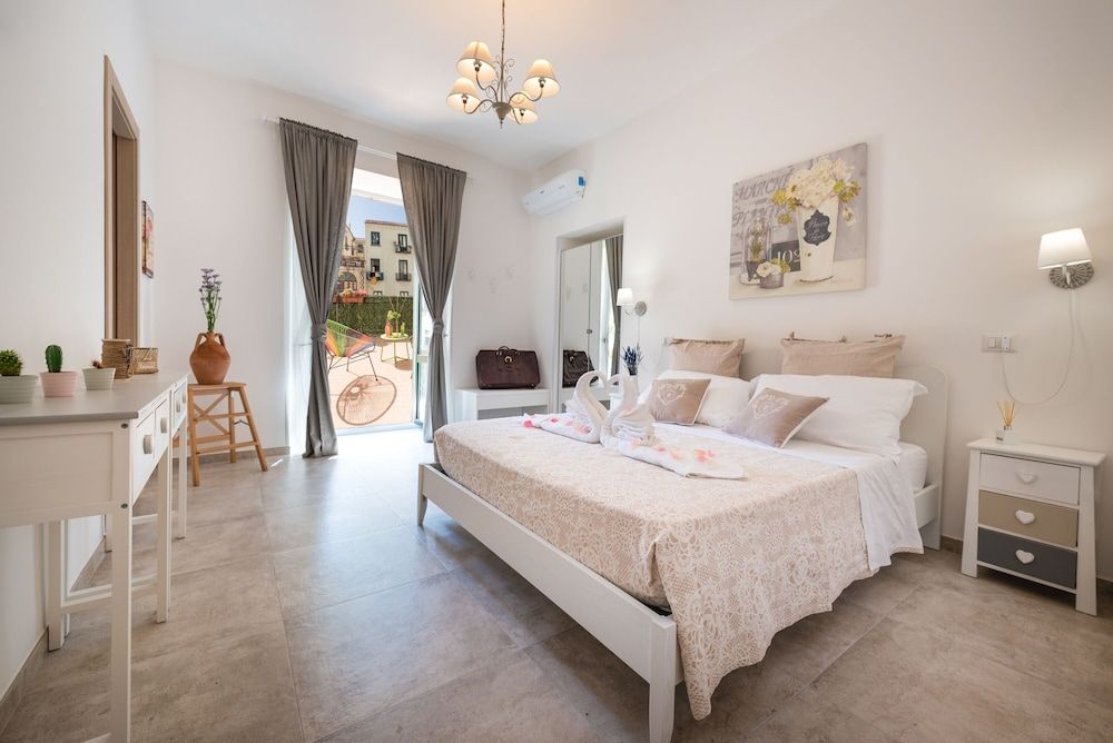 Comfort Double Room, Terrace, City View