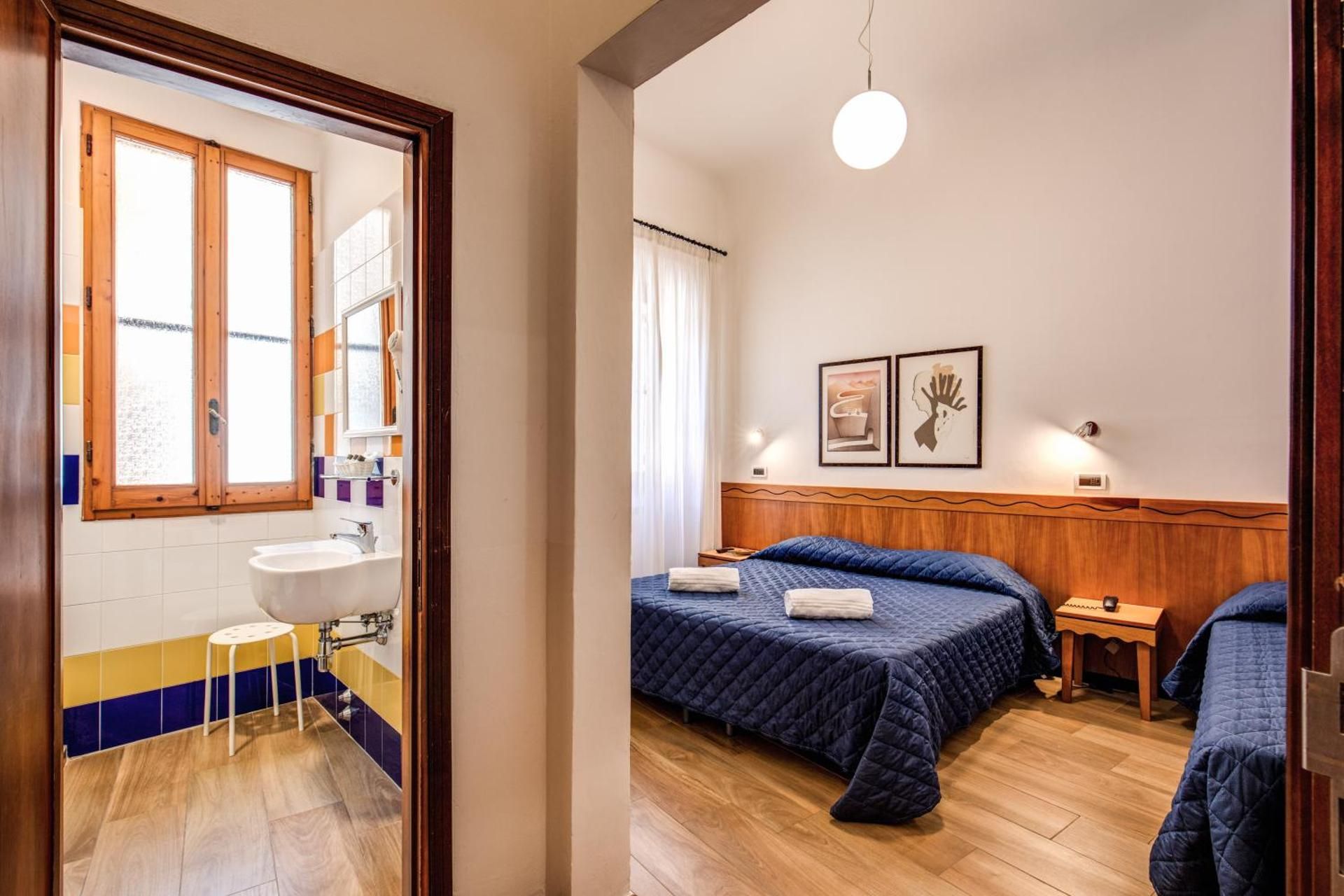 undefined Hotel Nuova Italia 9