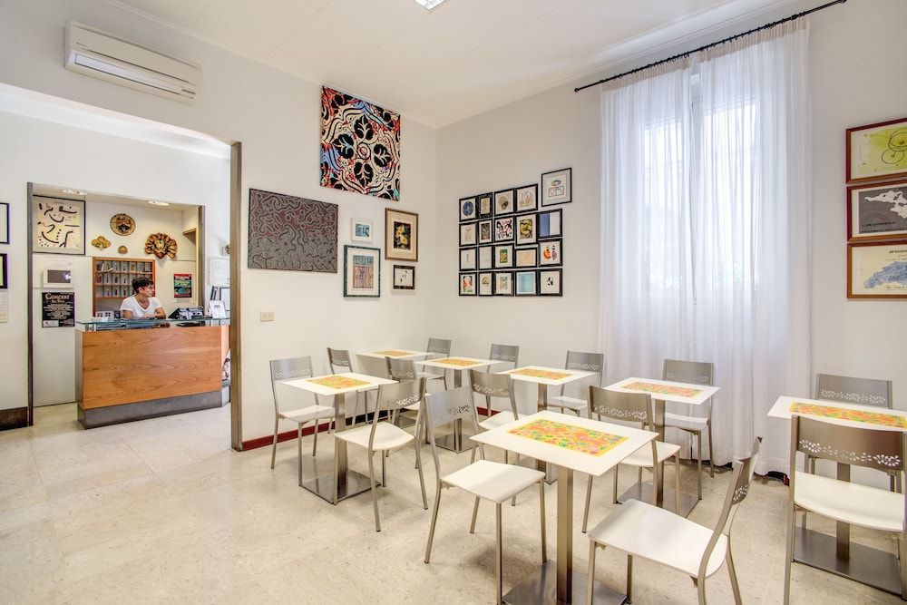 undefined Hotel Nuova Italia 8