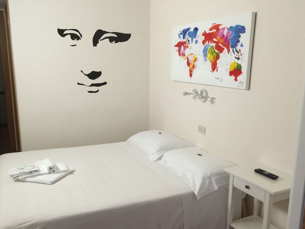 undefined Il Girasole 3