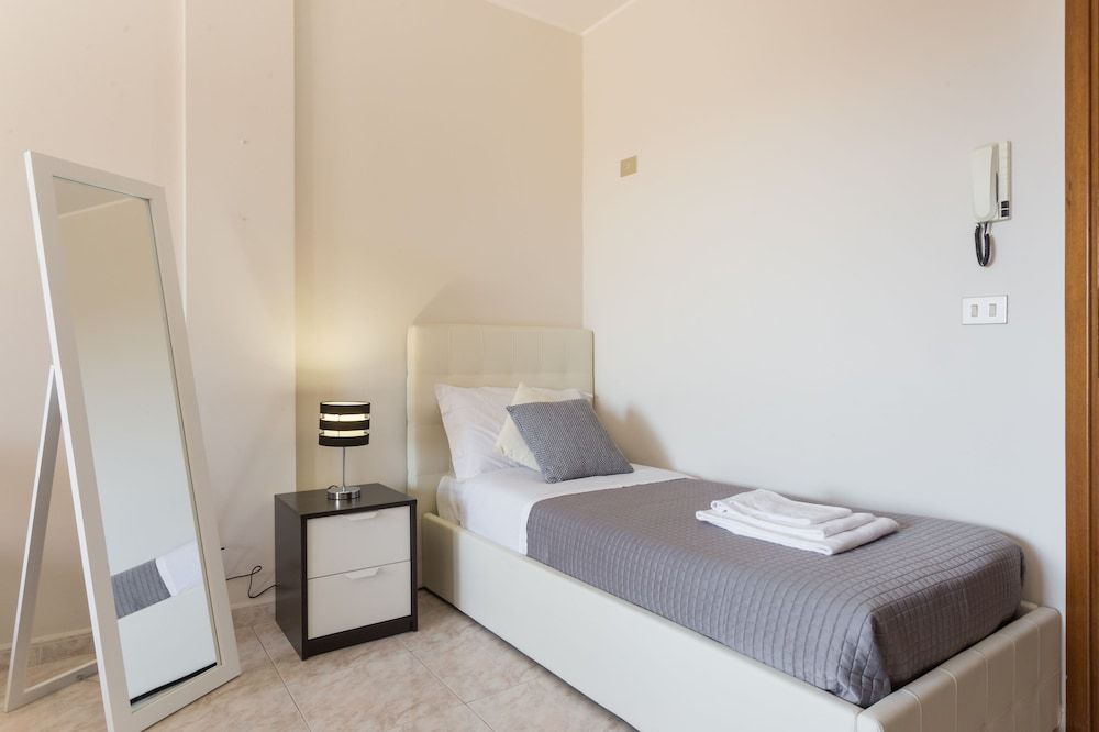Design Triple Room, Private Bathroom, Tower