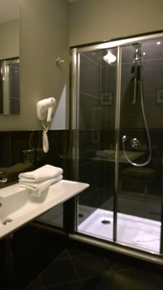 Taormina Economy Double or Twin Room 12