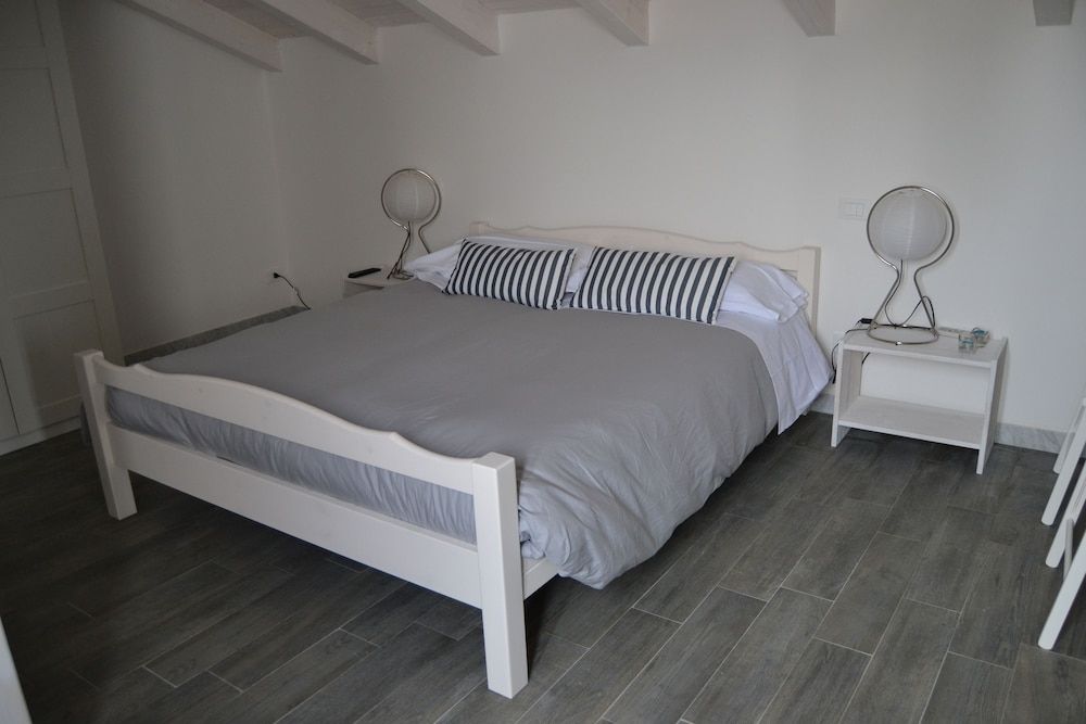 Residenza Marina B&B Superior Quadruple Room 2