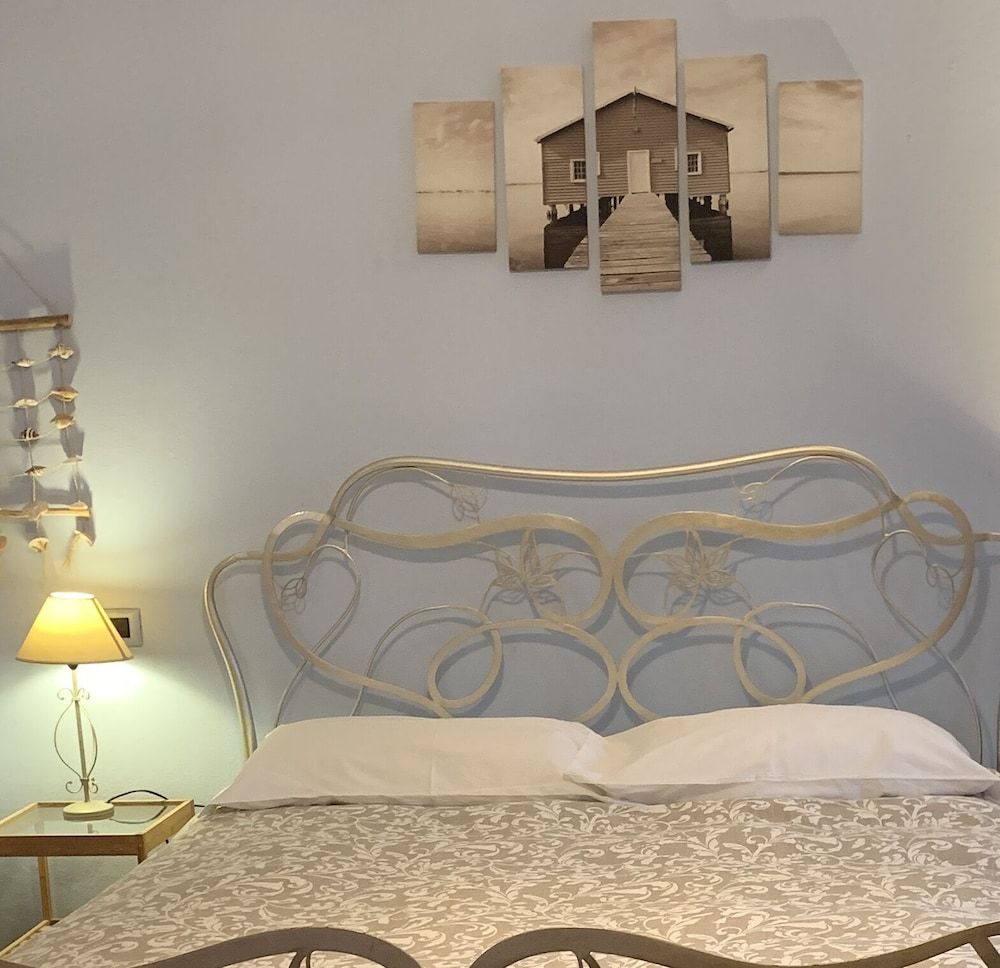 Residenza Marina B&B Deluxe Triple Room 4