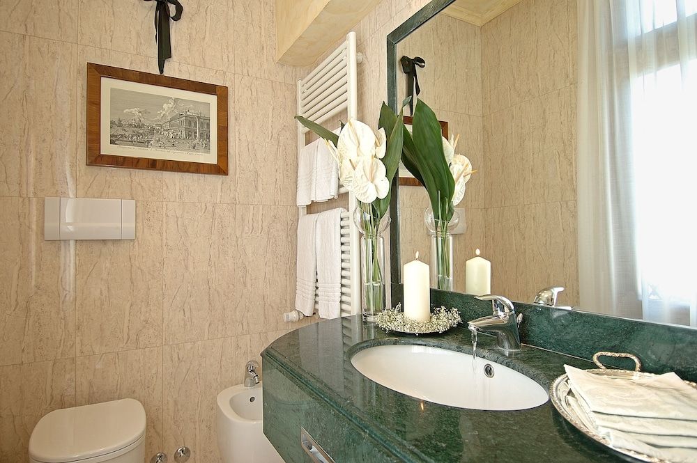 Palazzo Odoni Economy Double Room 3