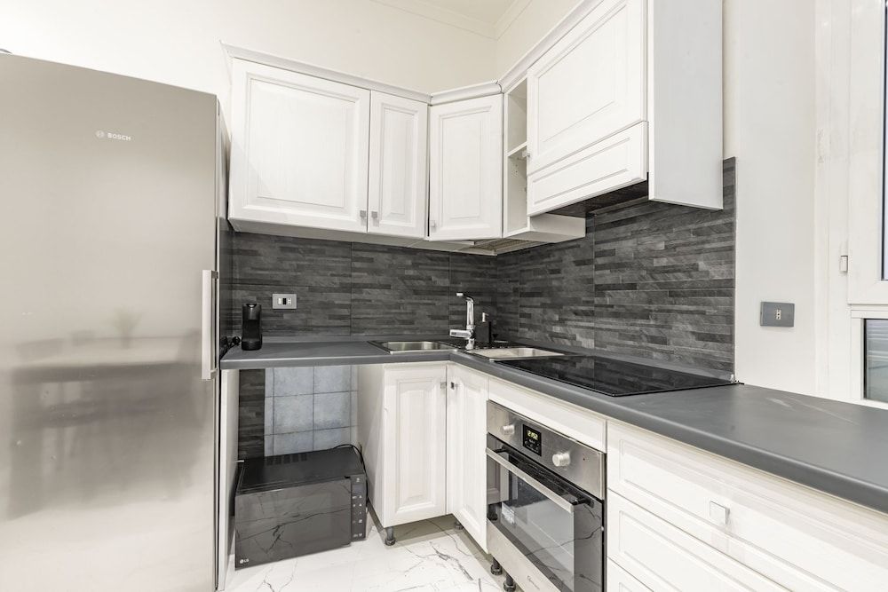 undefined Daphne Luxury Suites 7