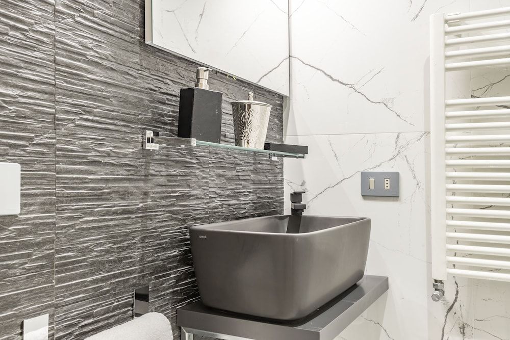 Daphne Luxury Suites Luxury Condo 8