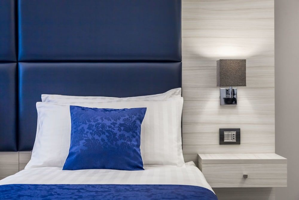 Queen or Double or Sofa Bed Room