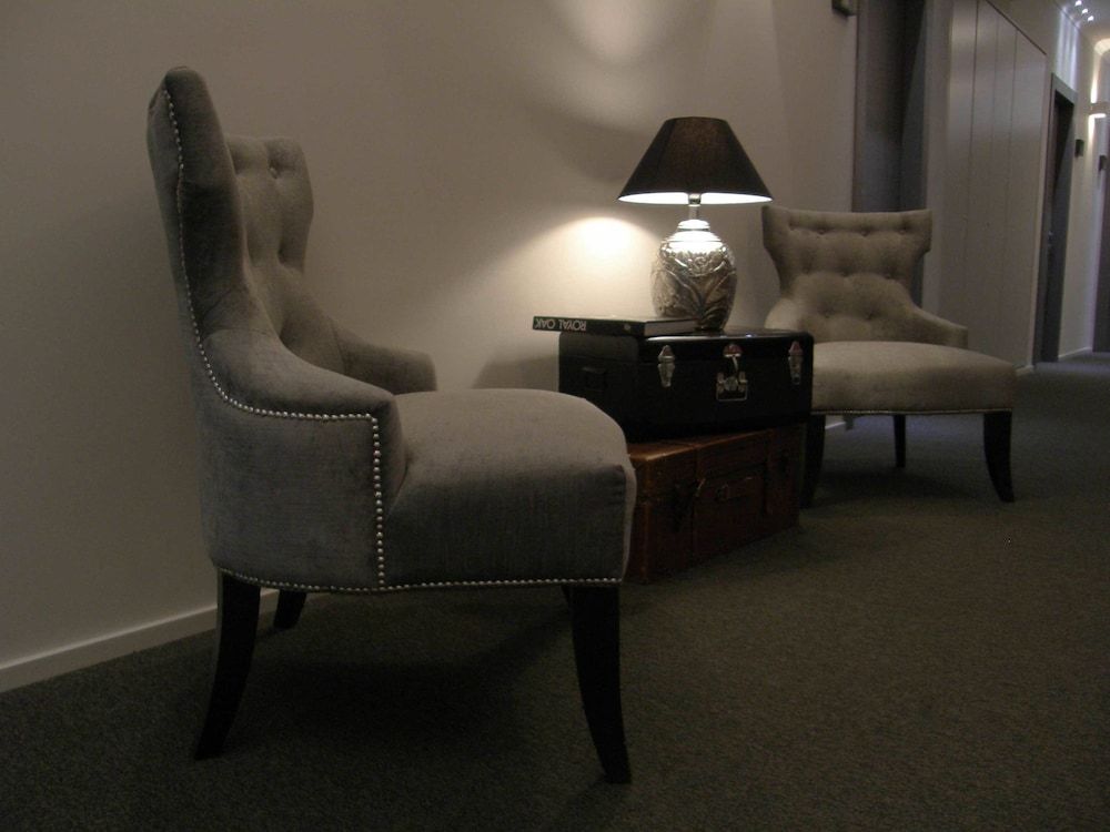 undefined Zuretti 61 10